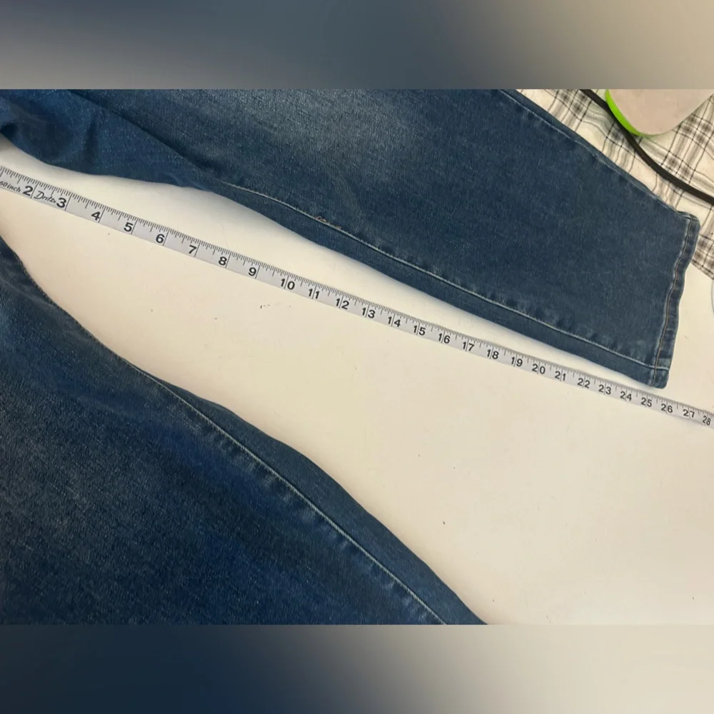 Judy Blue HiWaist Slim Fit Tummy Control Dark Wash Slight Distress Jeans NWT 22W